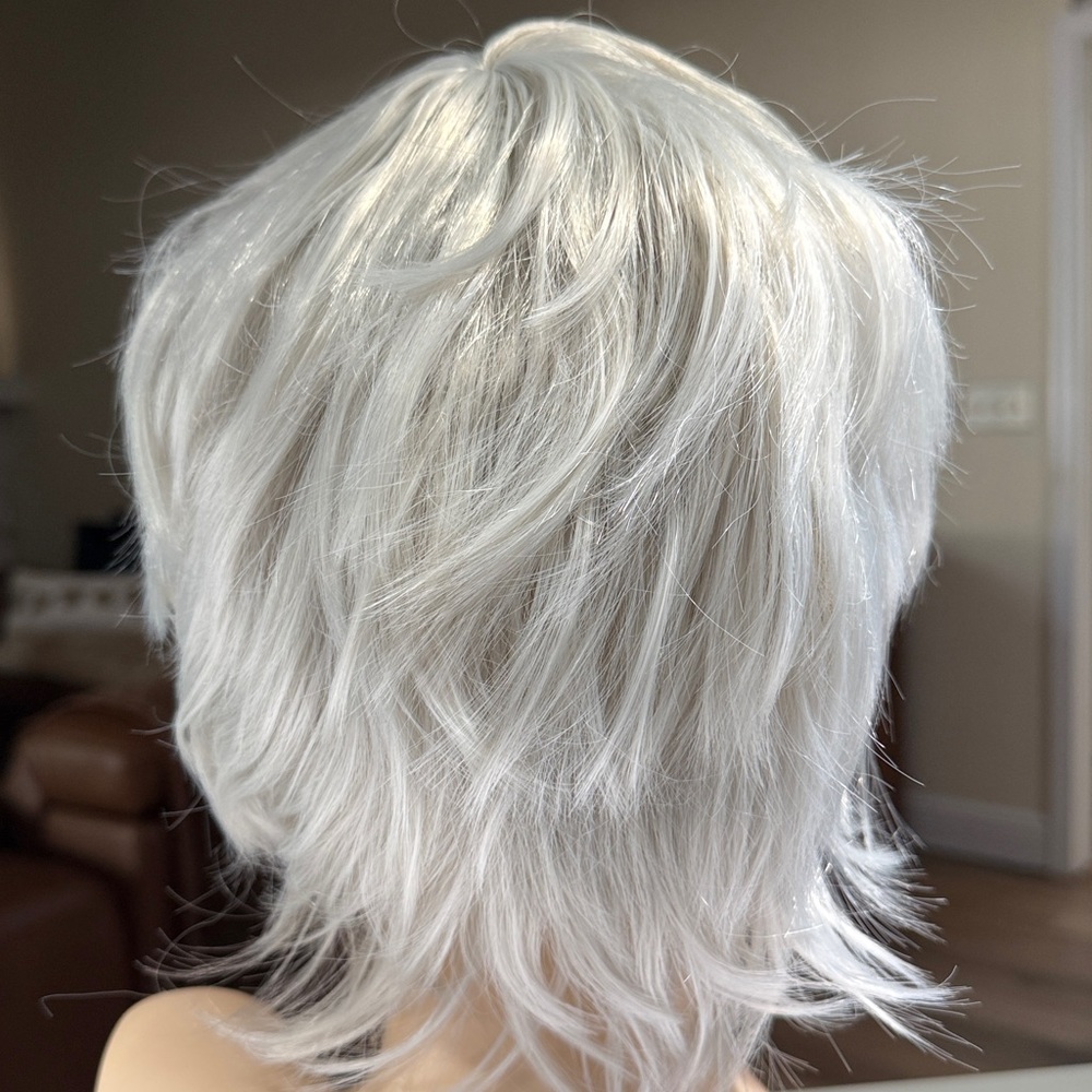 HAIR Pixie with bangs Light Gray/Silver/White - Picture 10 of 10